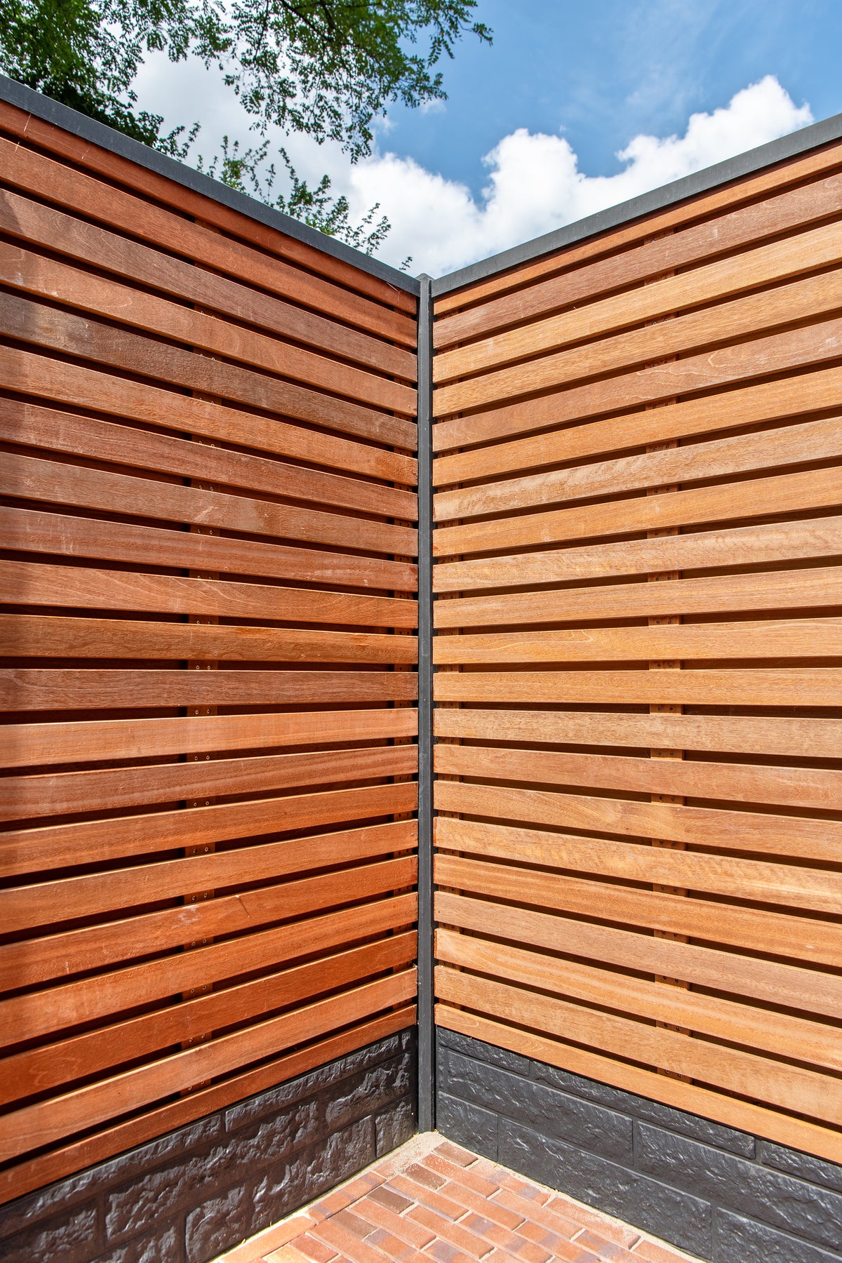 Tuinscherm Prinsenbeek, bangkirai hardhout, RVS-geschroefd, 40-planks (36+4) 180 x 180 cm